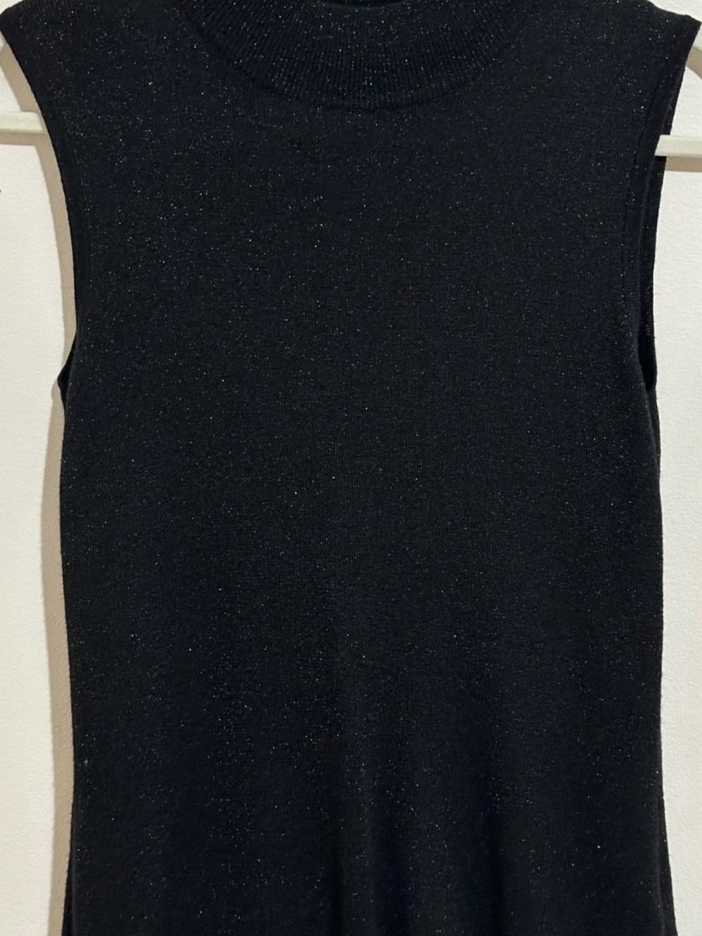 Women Hampshire Sleeveless Turtleneck Knit Black Top